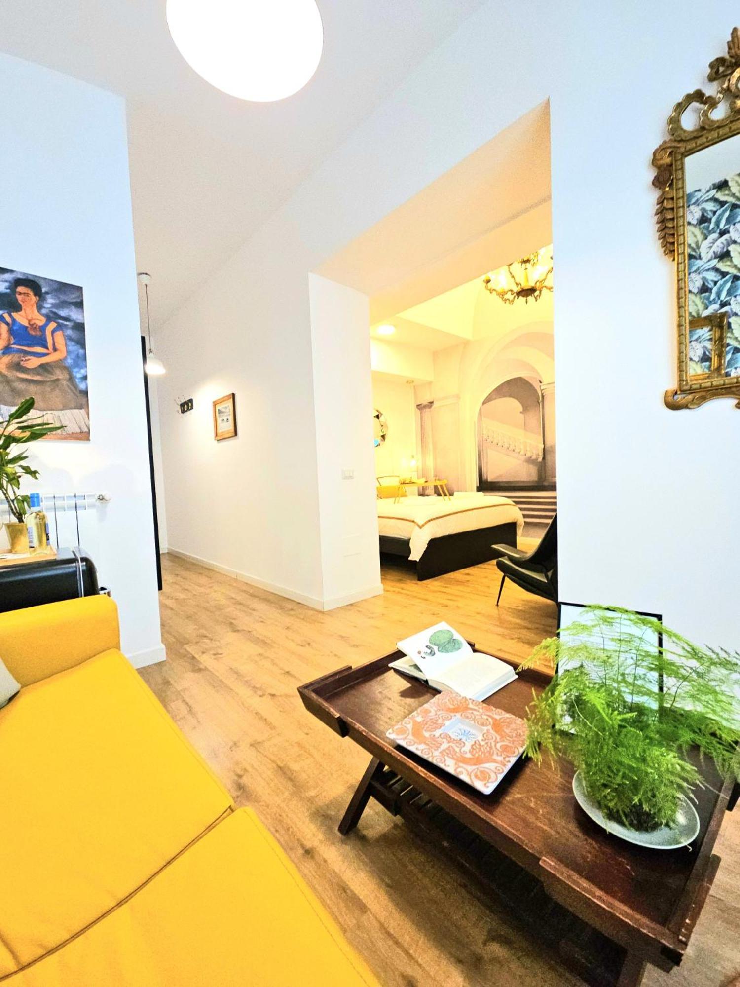 Hotel Daily Napoli - Lungomare Exterior foto